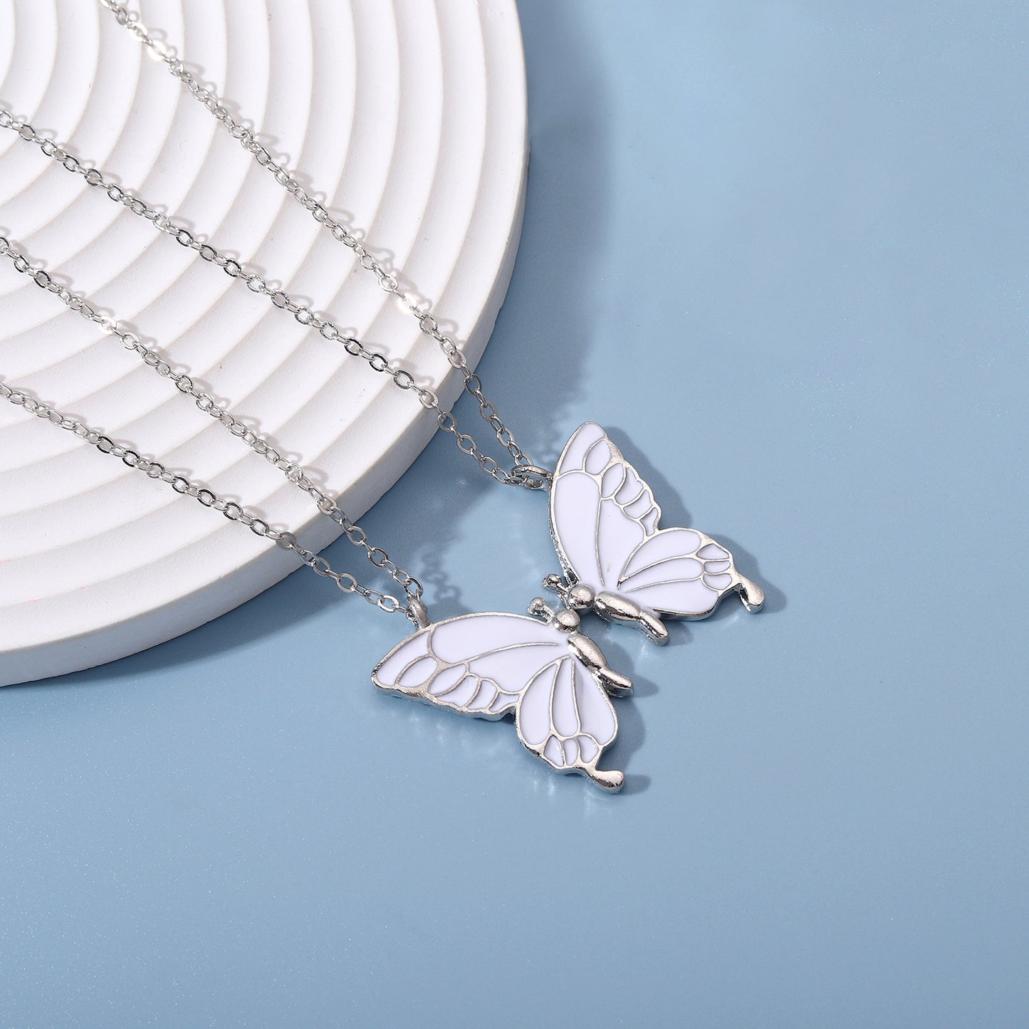 Foreign Trade Hot Selling New Magnetic Butterfly Necklace Best Friend Girlfriends Small Gift Fashion Hundred Matching Necklace Necklace